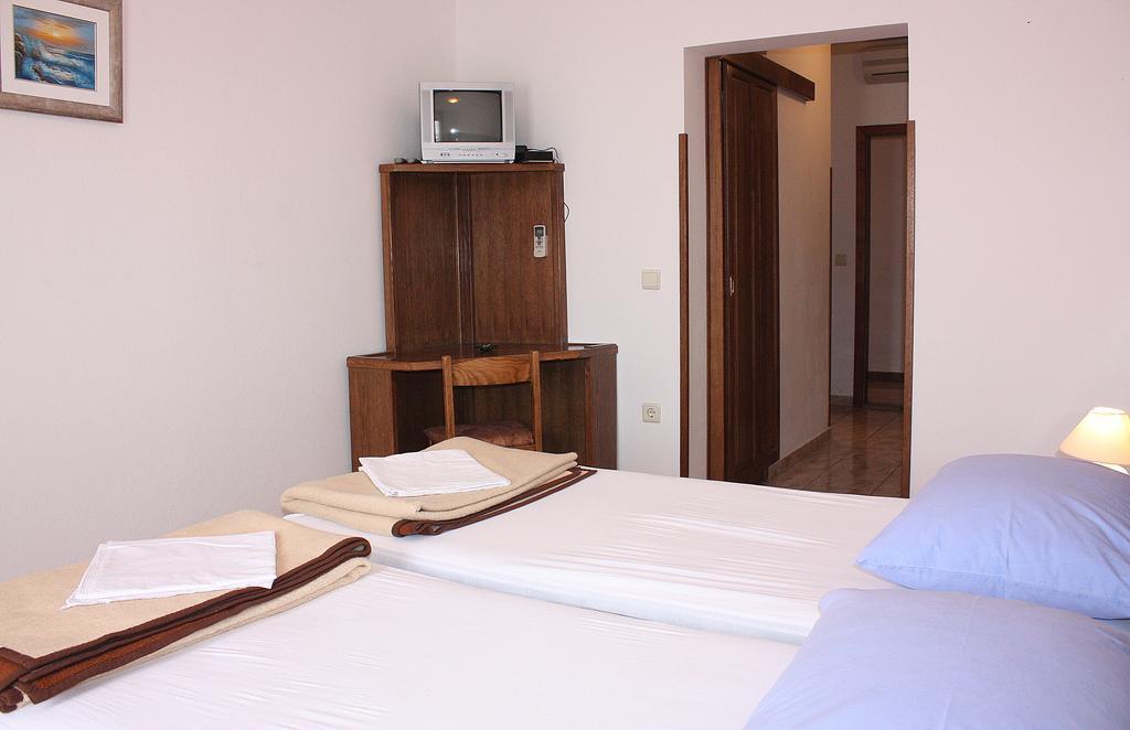 Mb Bed&Breakfast Pag Town Room photo